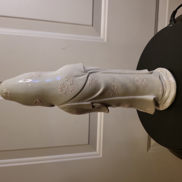 Japanese Kutani Pottery Statue Buddha Kannon Bodhisattva Porcelain Bisque Signed - Picture 5 of 10